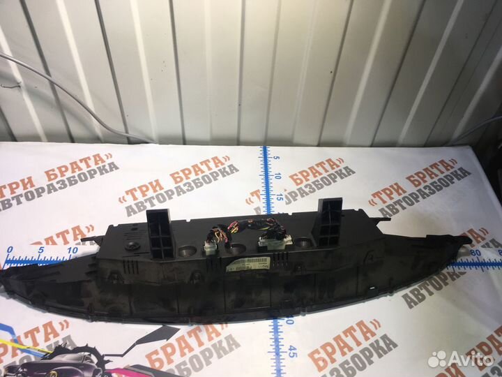 Ниссан Примьера Щиток приборов