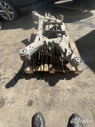 Kia stinger подрамник задний