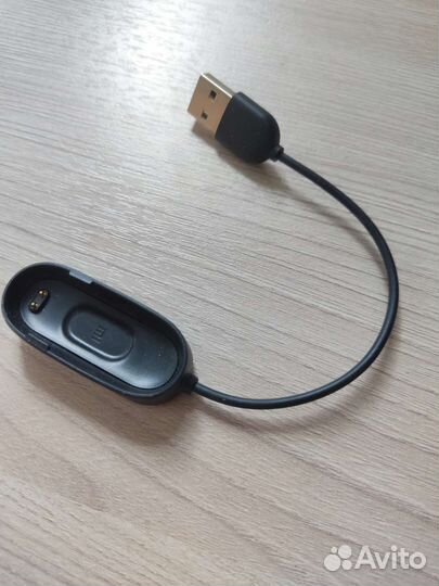 Кабель для зарядки часов