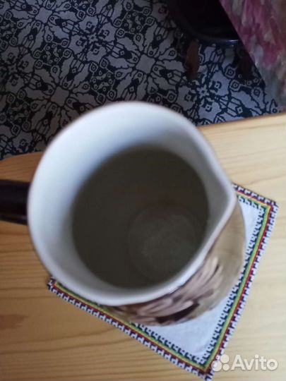 Кувшин с крышкой