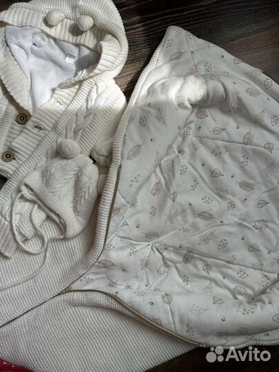 Вязаный комплект на выписку