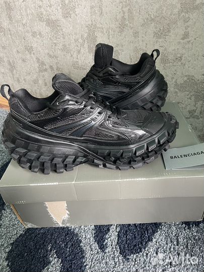Balenciaga defender черные
