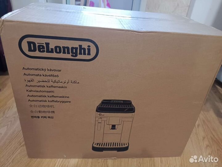 Кофемашина delonghi ecam 290.22.B новая