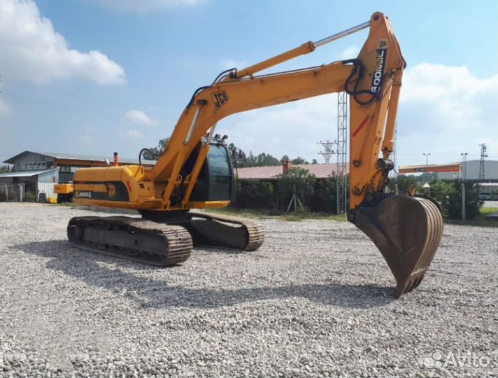 Лобовое нижнее стекло на JCB JC 160/180/200/220