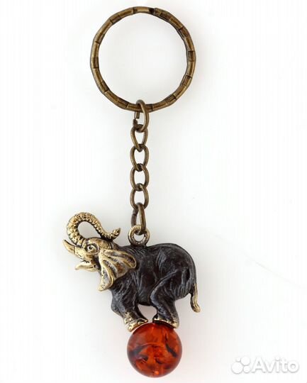 Брелок для ключей Слон на шаре латунь янтарь