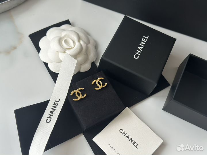 Серьги Chanel оригинал новые комплект бутика