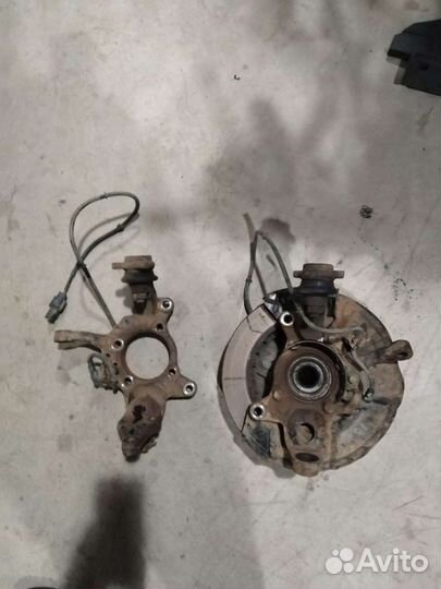 Кулак поворотный цапфа Mitsubishi Pajero 3