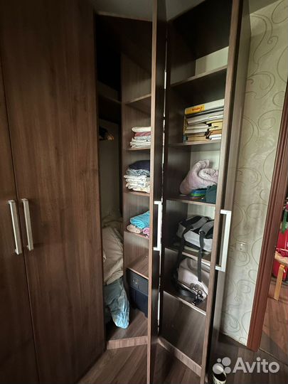 Шкаф угловой