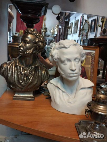 Бюст Пушкина фарфор, силумин