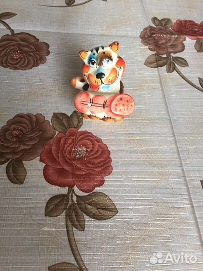 Керамическая фигура кота