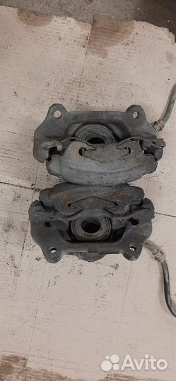 Суппорта тормозные передние Opel Vectra C 02-2008