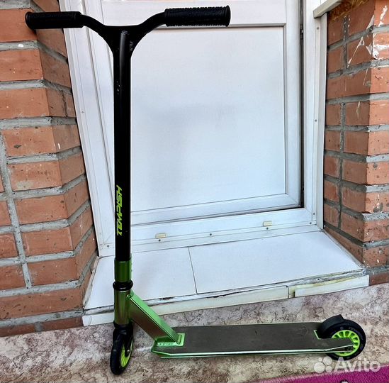 Трюковой самокат Tempish XBD 110