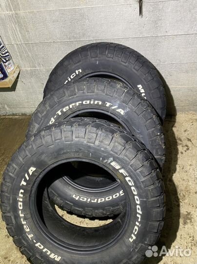 Bfgoodrich Mud-Terrain T/A KM2 265/70 R17 121Q