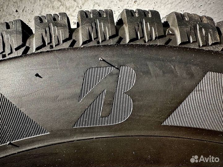 Bridgestone Ice Cruiser 7000S 185/70 R14 82