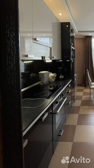 Кухня IKEA Холодильник и микроволновка