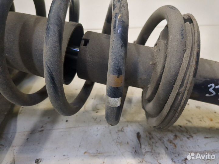 Амортизатор подвески Volkswagen Passat 5, 2002