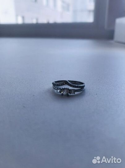 Серебренное кольцо женское