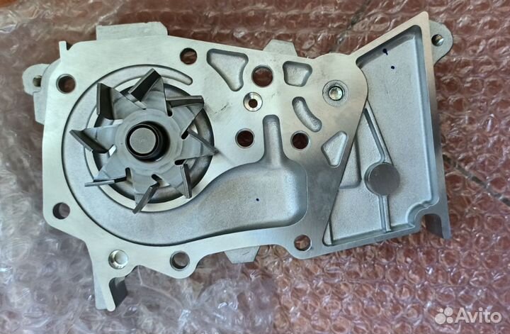 Помпа на LADA largus
