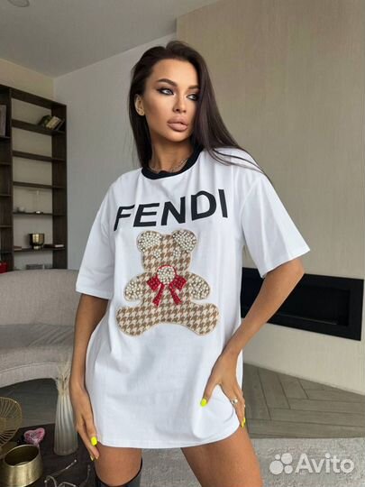 Шикарная Футболка от Fendi (новая коллекция)