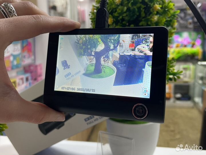 Автомобильный видеорегистратор с 3 камерами(новый)