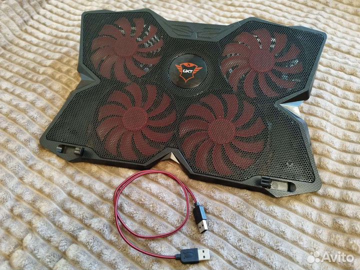 Подставка для охлаждения ноутбука