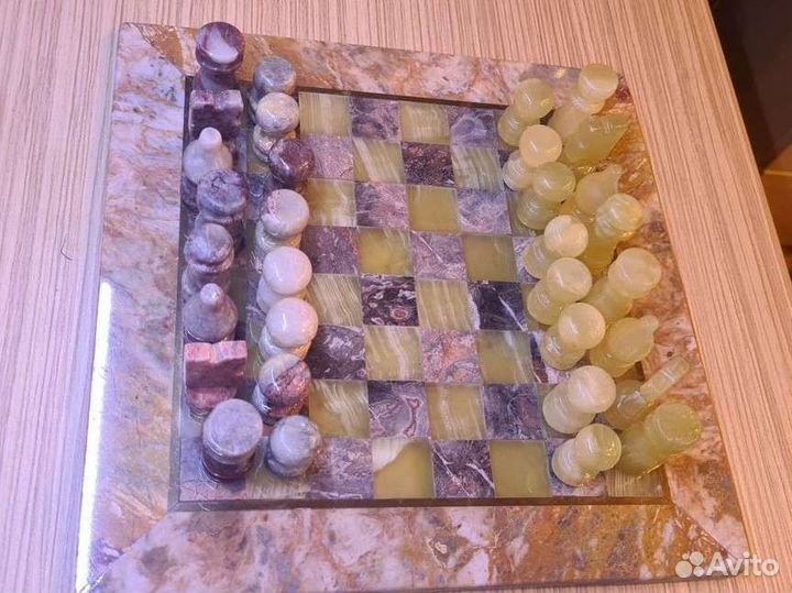 Шахматы и оникса 24.5 х 24.5
