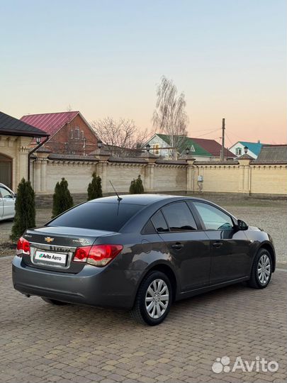 Chevrolet Cruze 1.8 AT, 2011, 221 850 км