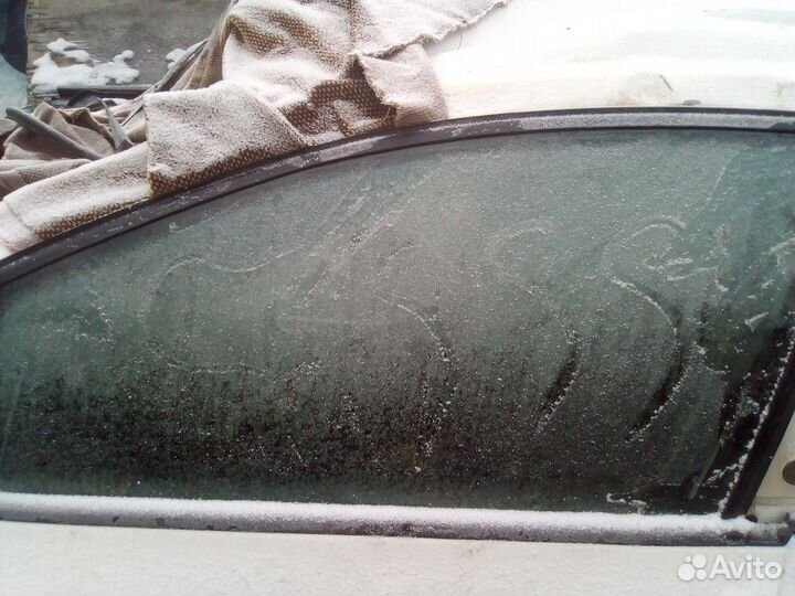 Стекло Volkswagen Polo