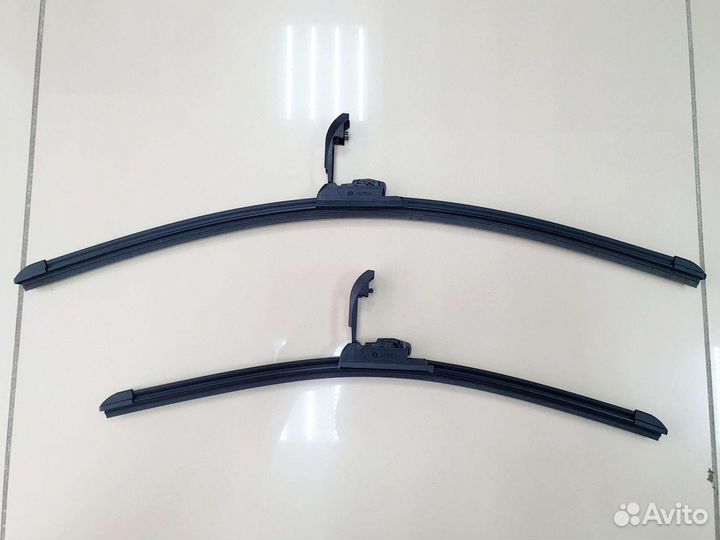 Щетки Bosch AeroTwin 600/480мм под крючок