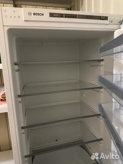 Встраиваемый холодильник Bosch KIV87VS20R