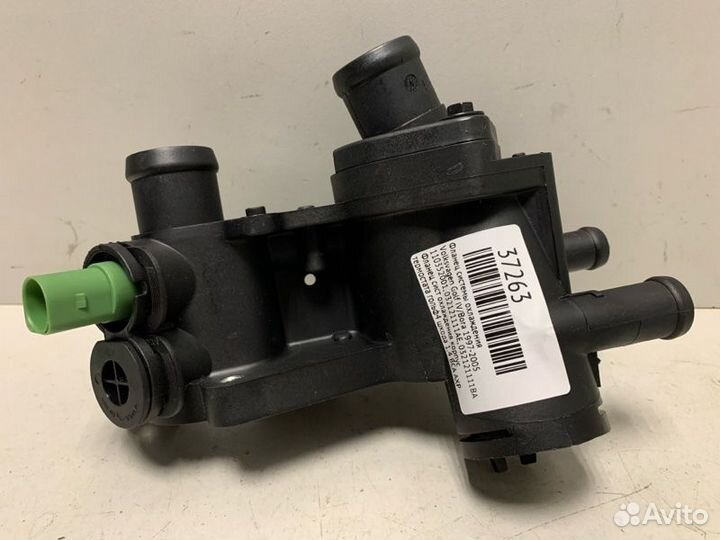 Фланец системы охлаждения Volksvagen Golf Iv/Bora