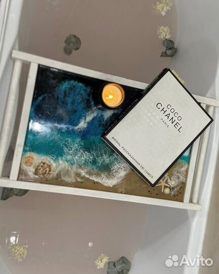 Поднос деревянный на ножках