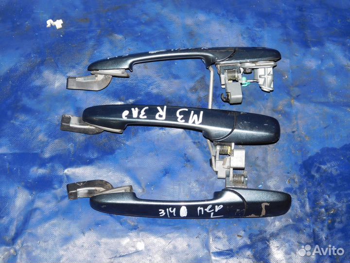 Ручка двери наружняя мазда 3 BK