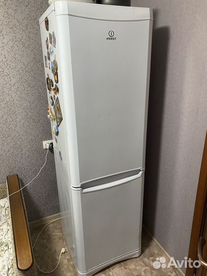 Двухкомпрессорный холодильник indesit 200 см