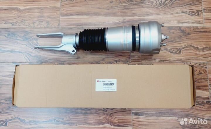 Пневмостойка Porsche Panamera 970 передняя правая