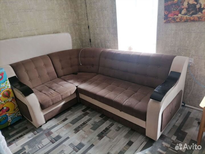Угловой диван