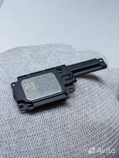 Xiaomi Redmi Note 10 Pro. Полифонический динамик