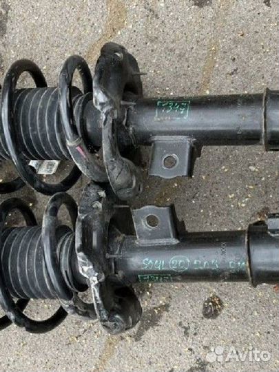 Стойки передние Киа Соул 3