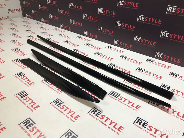 Молдинги дверей Lexus LX570