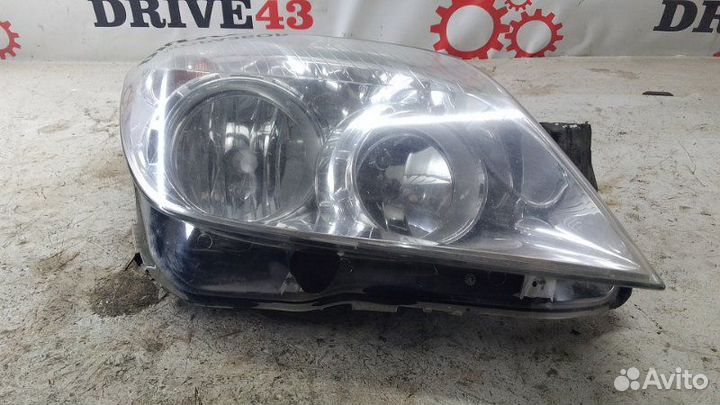 Фара передняя правая Opel Astra H 1.6 Z16XER 2011