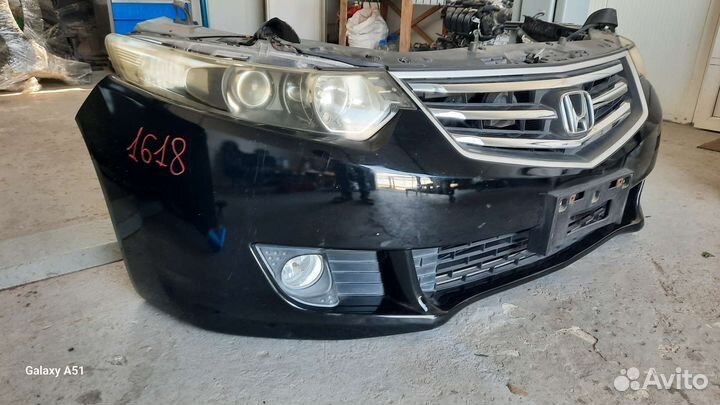 Передний бампер Хонда Акорд 8