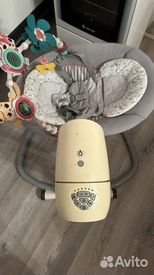 Детские электронные качели joie