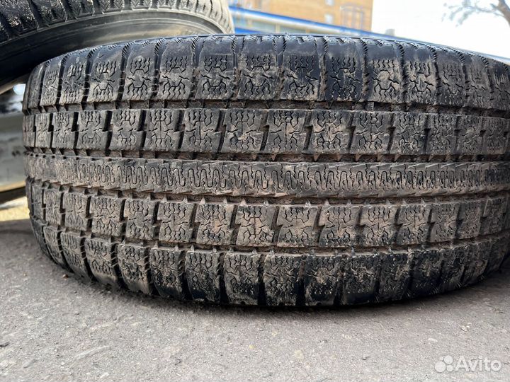 R17 Toyo Garit G4 235/55, PCD 5x120 DIA 72.6