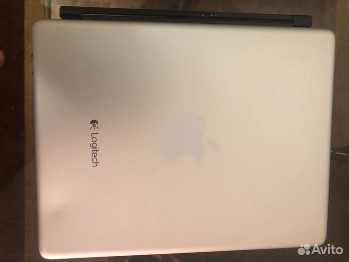 Logitech Ultrathin keyboard