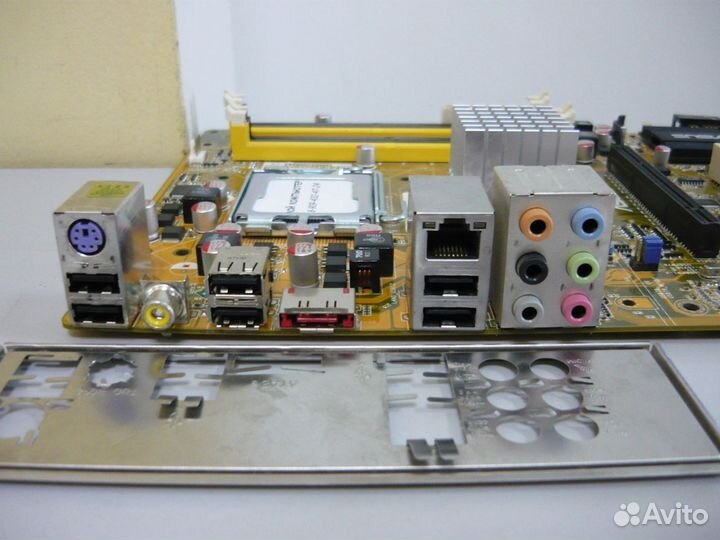 Socket 775 Asus P5K SE (Quad Support)