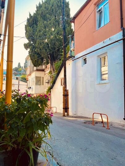 Комната 20 м² в 3-к., 2/2 эт.