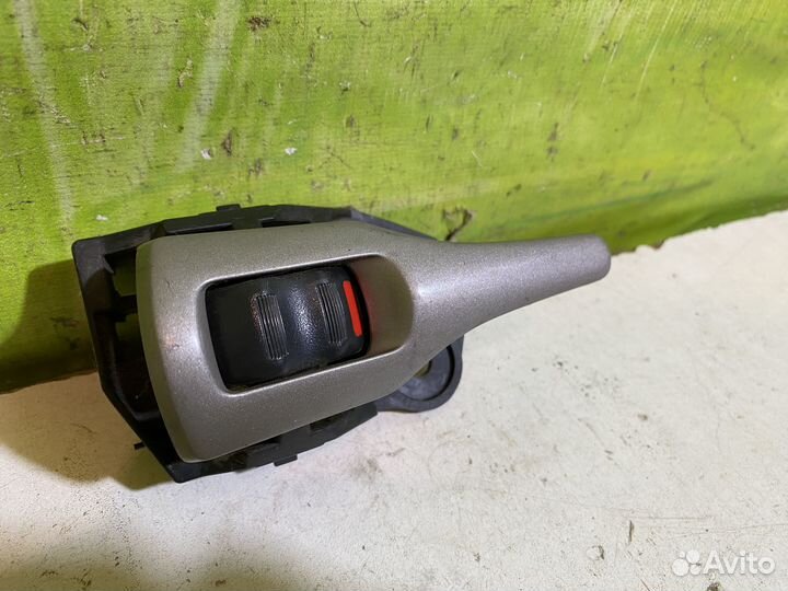 Ручка двери внутренняя левая Toyota Corolla E150