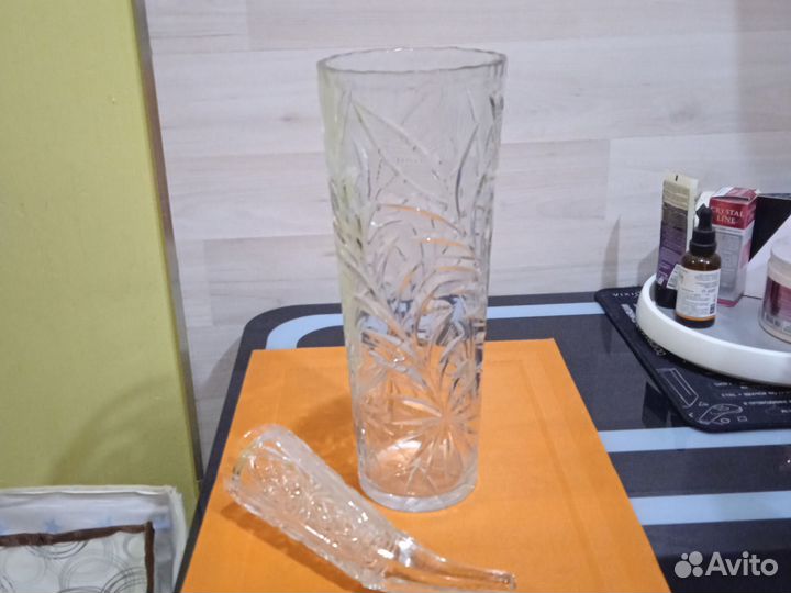 Хрустальная ваза