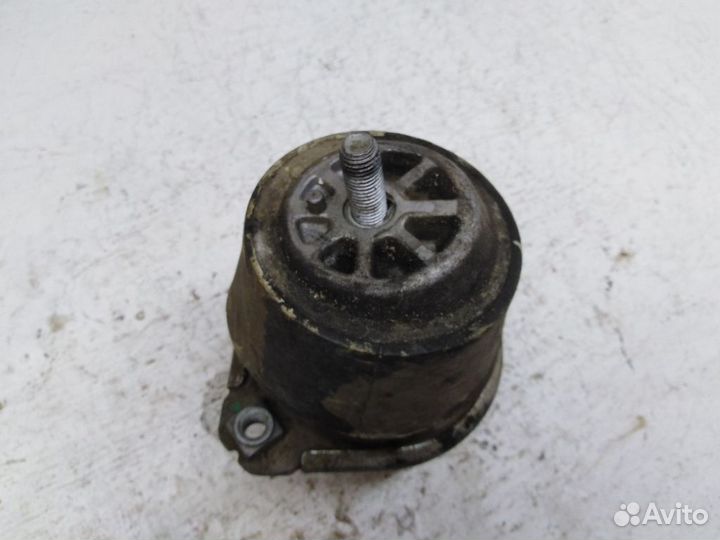 Подушка двигателя Порше