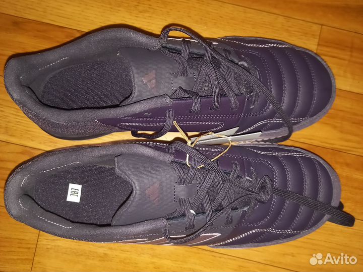 Футзалки Adidas новые